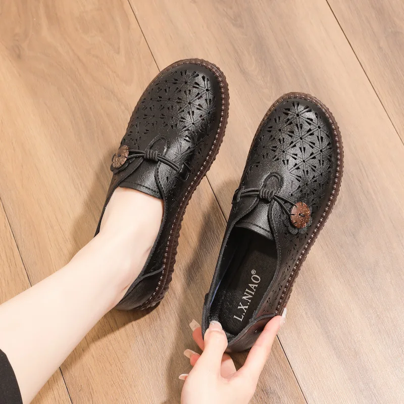 Spring Casual Sneakers Women Shoes Genuine Leather Slip-On Flat Shoes Hollow Out Breathable Women's Shoes Plus Size