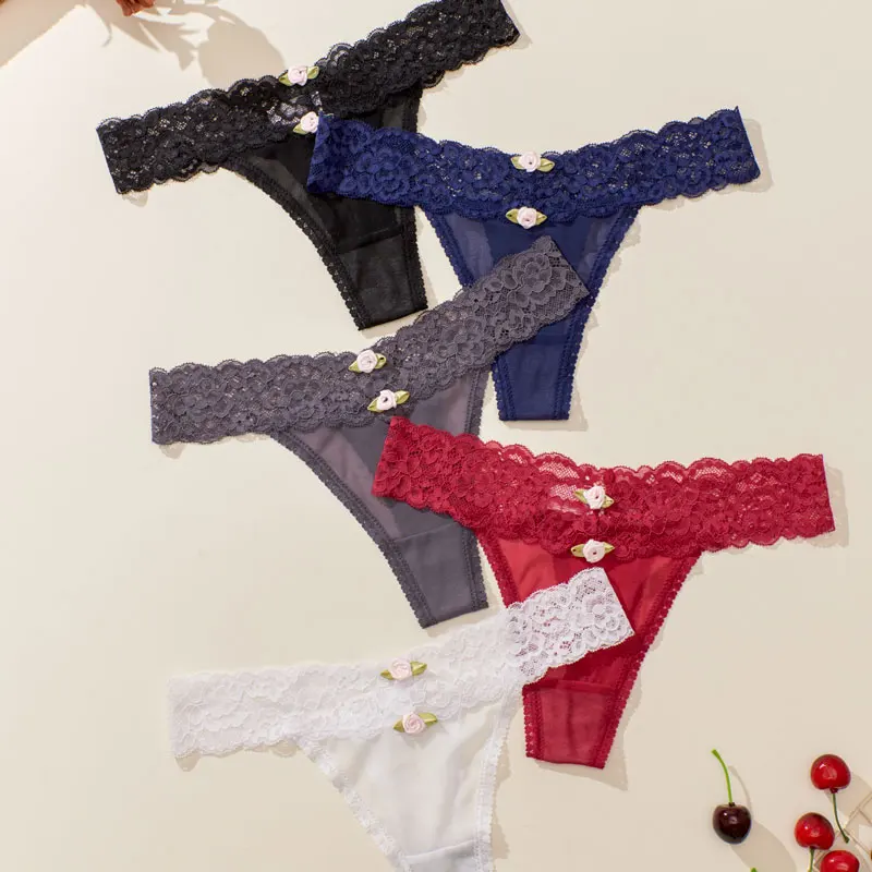 

3pcs Women's Lace Underwear Sexy Comfortable Hollowed Out Breathable Close Fitting Clothing Thong Floral Decoration