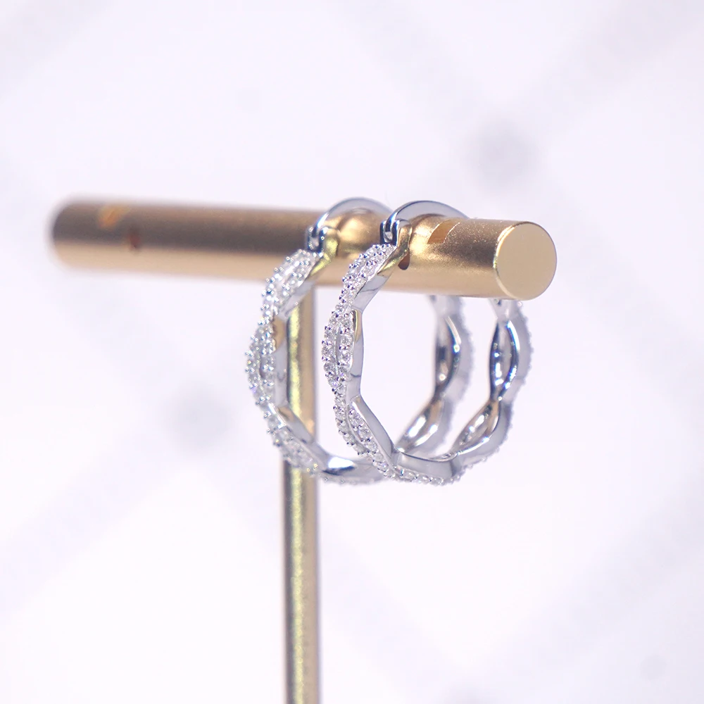 

BOEYCJR s925 Trendy D color 1.0mm 0.74ct total VVS1 Moissanite Hoop Earring for Women Fine Jewelry diamond hoop