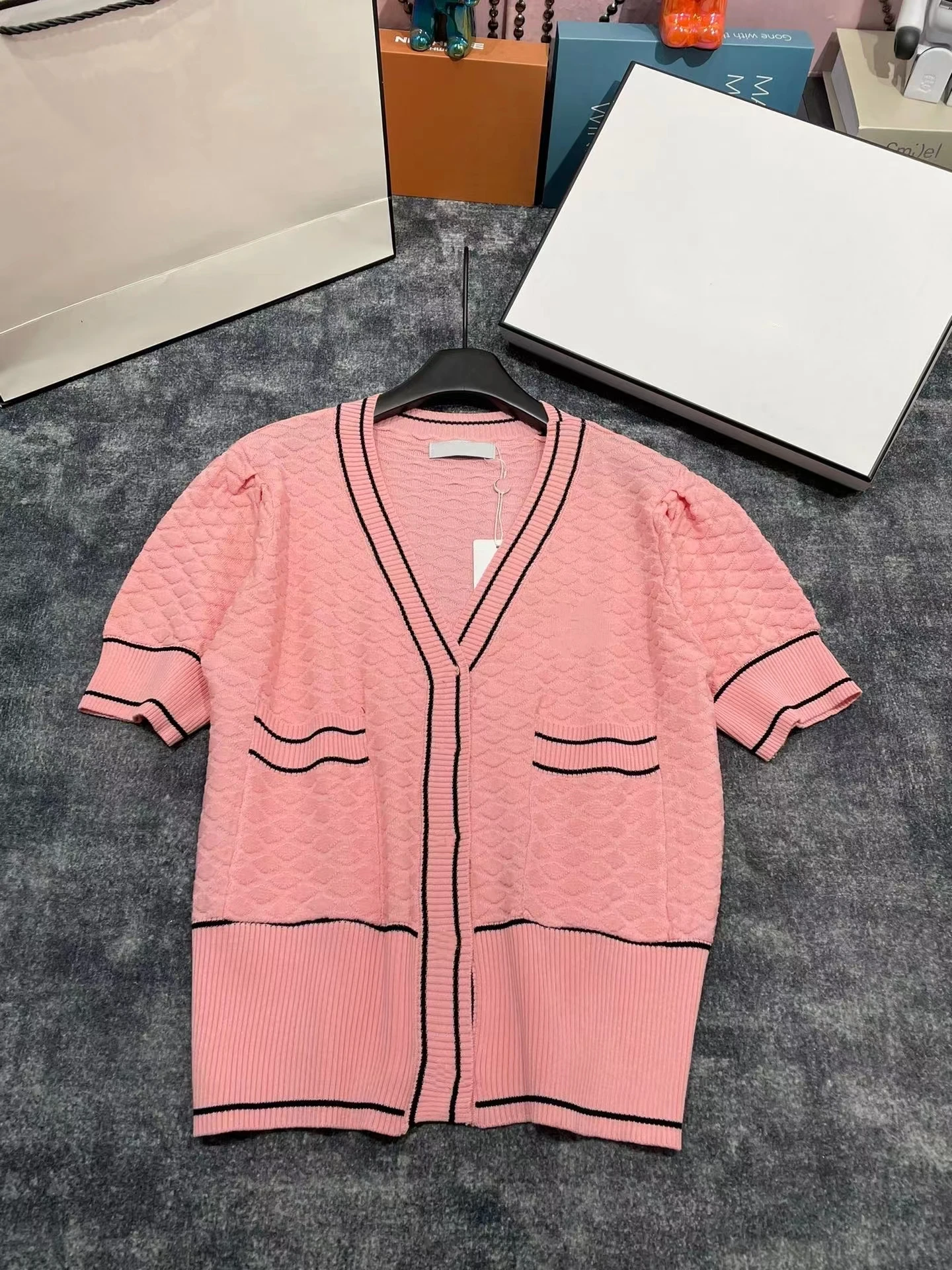 2024 ����ġ ���̳� �ڼ�, ���Ǵ� ���� �����ڸ�, ���� ����, ������ ��Ʈ ī���, ��Ư�ϰ� ��ũ�� T