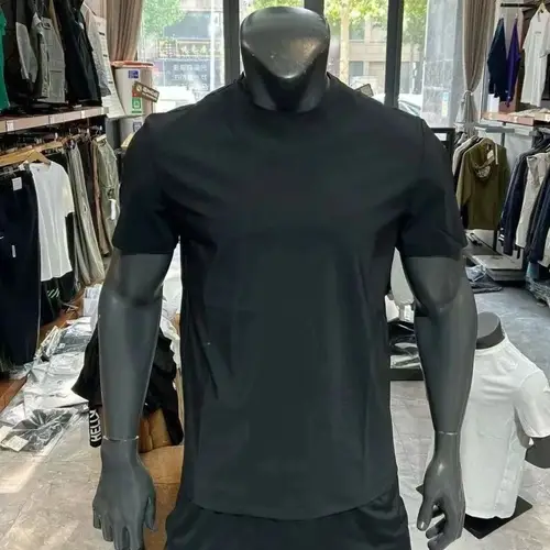 Trendy American casual over the knee sports shorts for boys in summer, with multiple options for loose quarter length training - Image 4