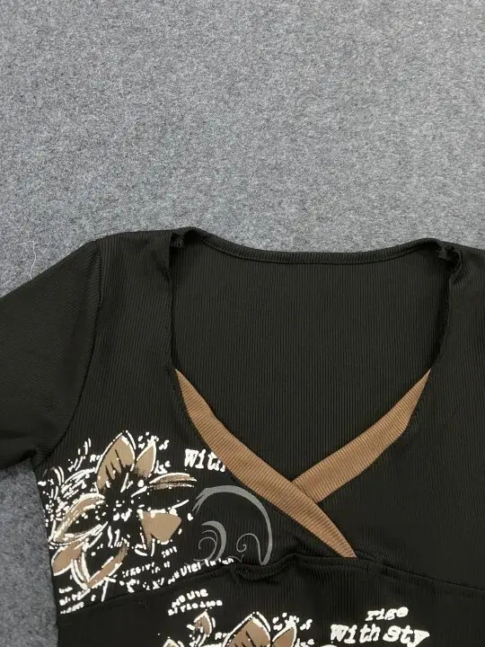Amerikanischen Retro Harajuku Ästhetische Pflanze Blume Schlank Top Modische Vielseitige Sexy Kreuz V-ausschnitt Langarm Basis Shirt Für Frauen – Detail 18