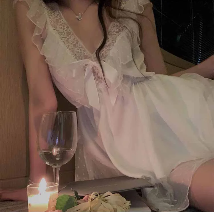 로맨틱 프린세스 레이스 트림 슬립웨어 브이넥 롱 드레스 섹시한 투명한 외관 달콤한 요정 나비 매듭 홈웨어