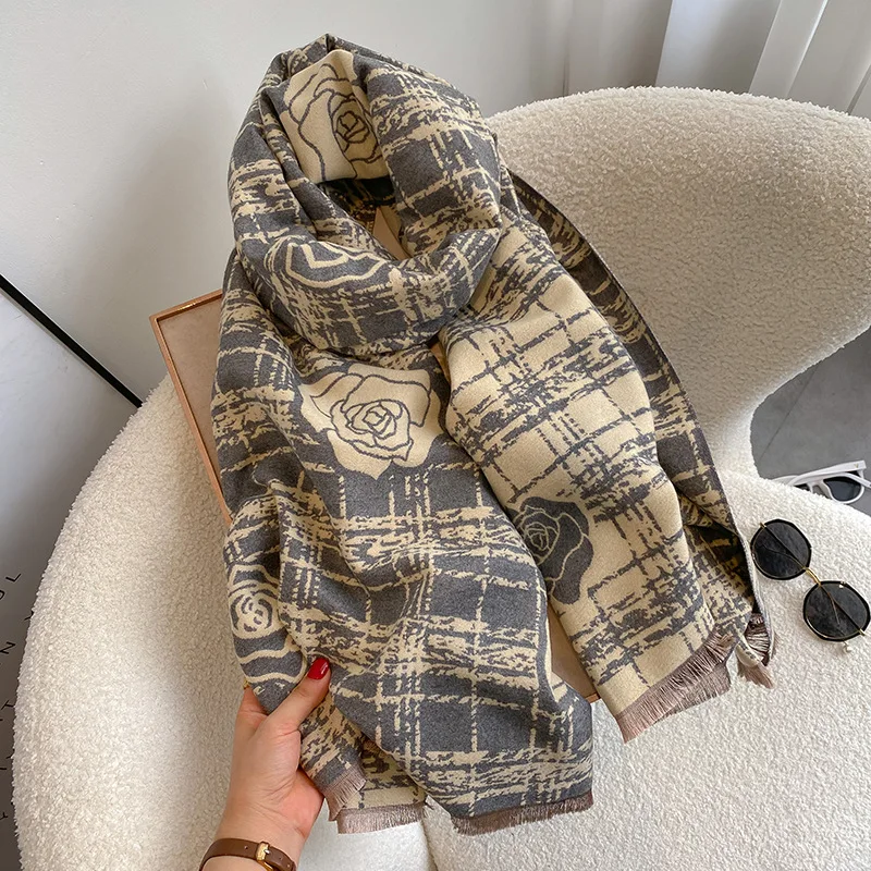 2024 Women's Fall/Winter New Small Fragrant Camellia Double-sided Cashmere Scarf Women's Large Size  Warm Luxury Shawl Scarf