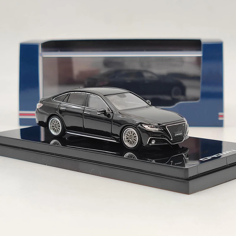 

Diecast Alloy 1:64 Scale Crown 2.5 RS Hybrid Customized Car Model Adult Classic Collection Display Ornament Gift Souvenir