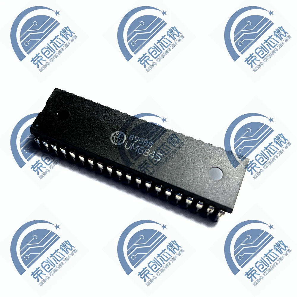 

1pcs/lots UM6845 UM6845R UM6845RA UM6845EA DIP-40 IC In stock!