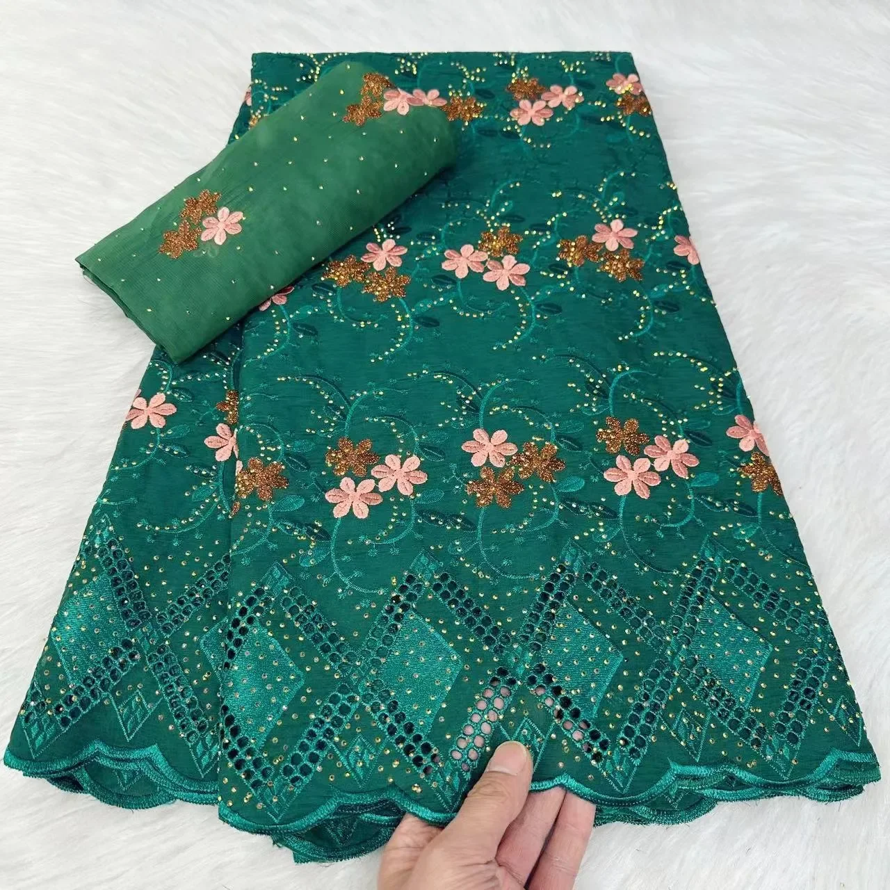 

Green African Swiss Lace Fabric 7Yards with Scarf Nigerian Embroidered Cotton Fabrics Traditional Muslim Robe Sewing Accessories
