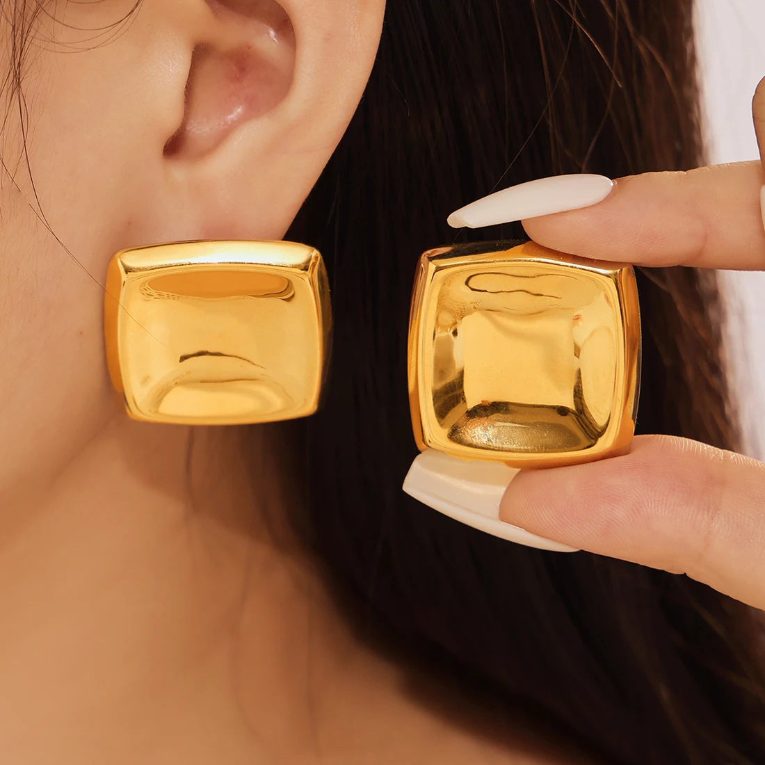 Quadratische glänzende einzigartige Ohrringe Edelstahl einfache Ohr stecker für Frauen wasserdicht vergoldeten Schmuck Geschenk Großhandel