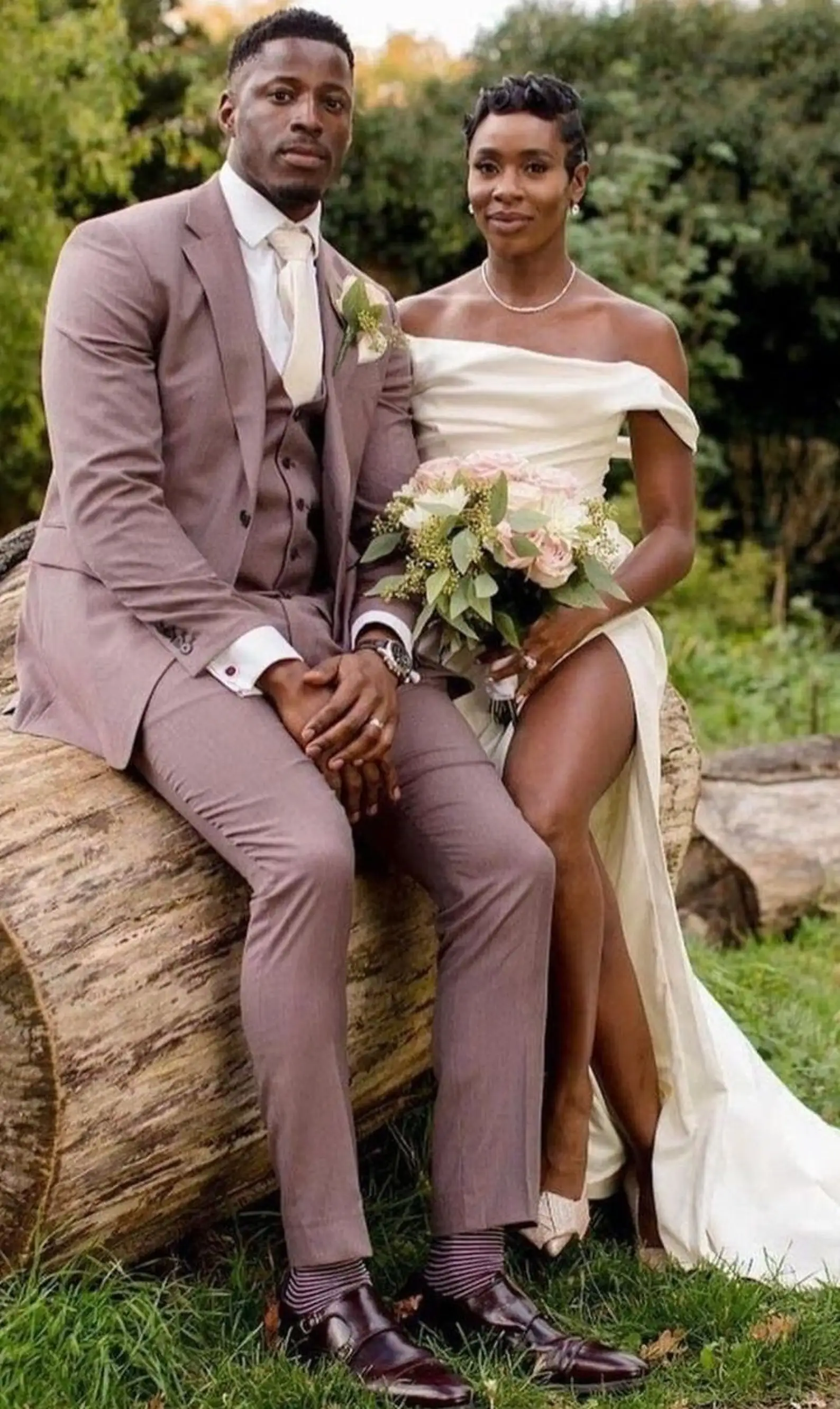 

Wedding Suits For Men Prom Party Evening Tuxedo Formal Blazer Sets Terno Custom Three Pieces Jacket+Pants+Vest Trajes De Hombre