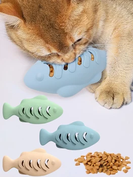 Fish Cat Treat Dispenser 1