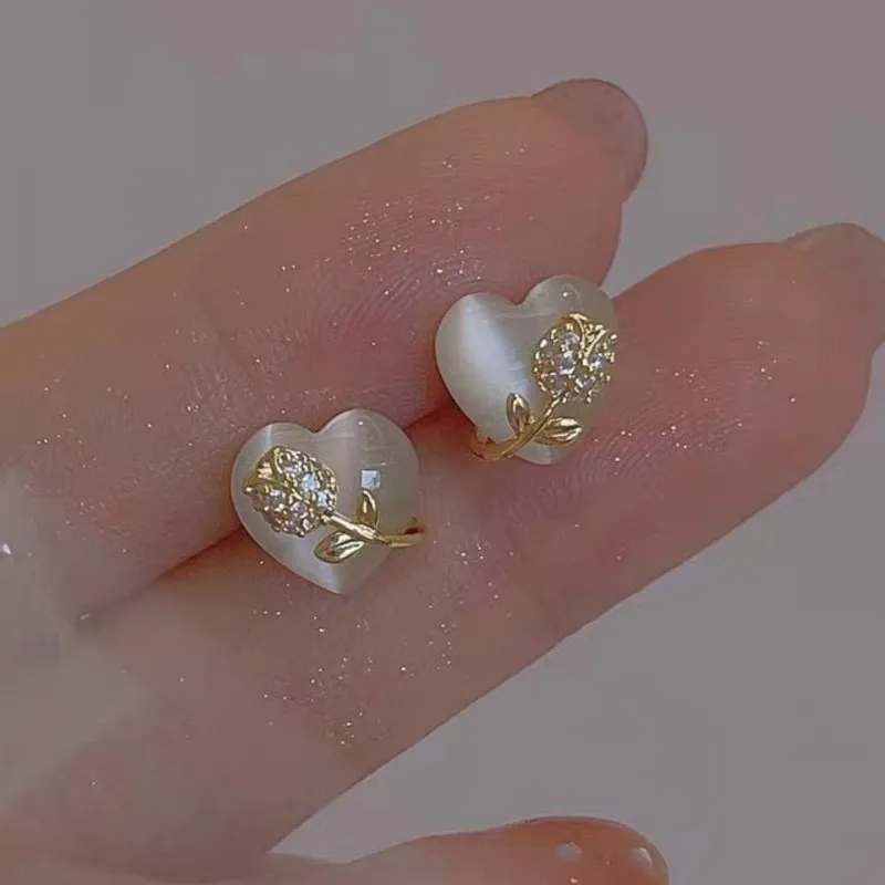 Gold Color Tulip Cat's Eye Stone Heart Stud Earrings for Women 2024 New Arrival Sweet Zircon Earring Jewelry Gifts