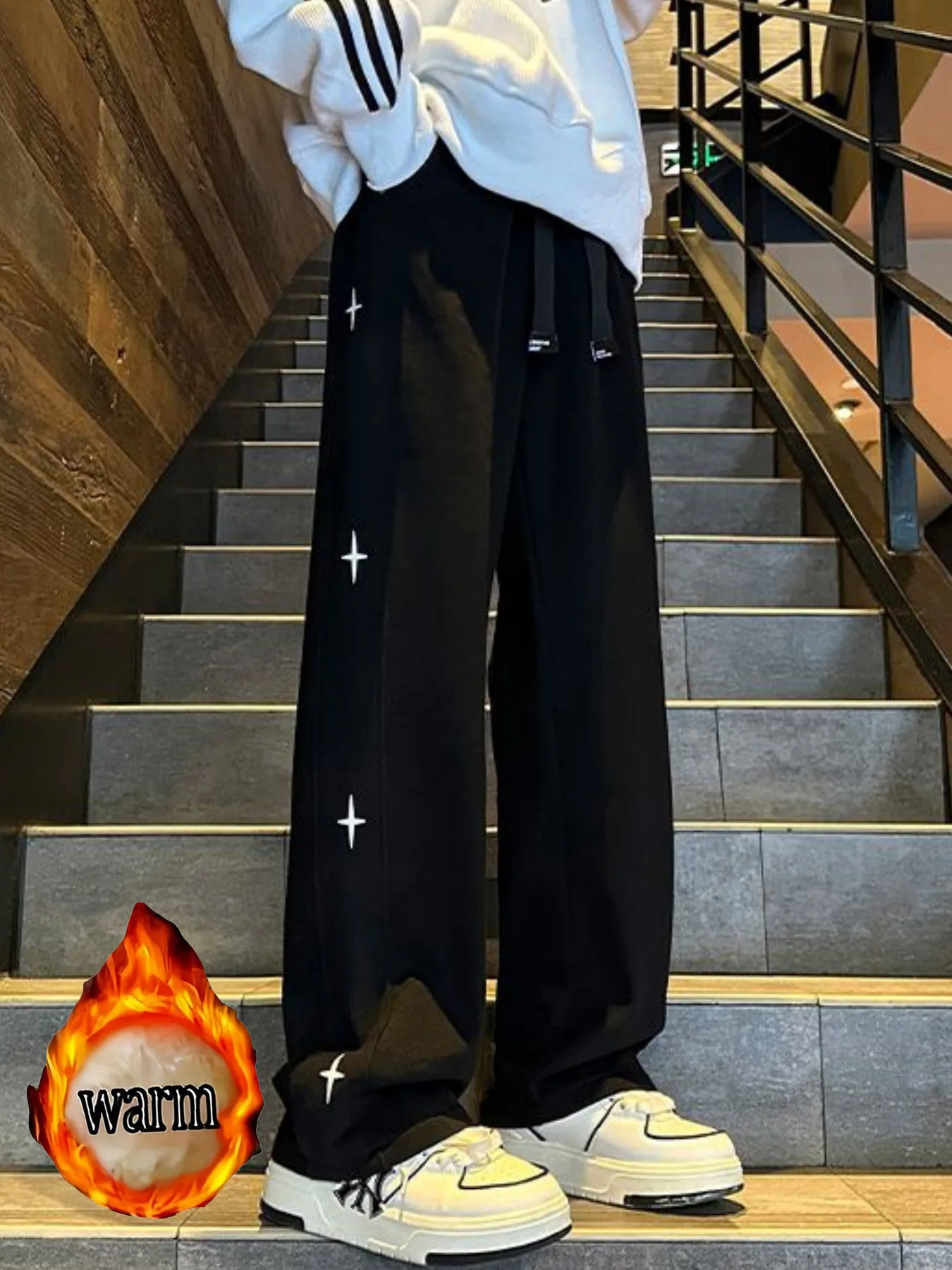 מכנסי רחוב היפ הופ לנשים בסגנון אמריקאי מודרני עם כוכבים, מכנסי סווטשירט ישרים לחורף עם שכבת פליז מעובה ופסים משולבים, מכנסי ספורט קז'ואליים ומרווחים