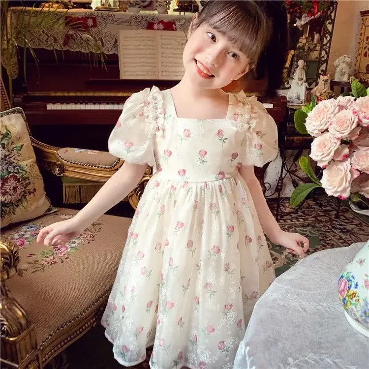 فستان أميرة للبنات من 1-8 سنوات مزين بالدانتيل والزهور مع طباعة كاملة وفيونكة كبيرة وزخارف لؤلؤية لحفلات الأطفال