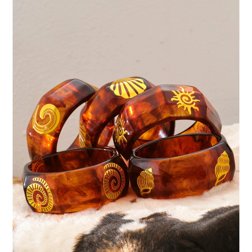 Yhpup Bracelet 64mm Big Resin Acrylic