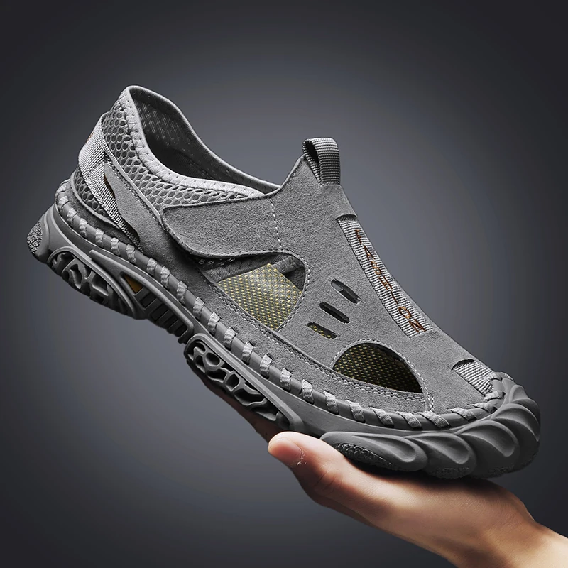 

Men Sandals High Quality Summer Hiking Shoes Breathable Non-slip Beach Water Slippers Climbing Fishing Leather Leisure Designer