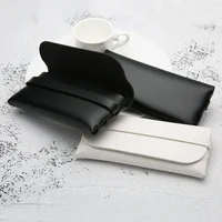 Étuis à lunettes en cuir souple et élégant noir et blanc, sacs de Protection pour lunettes, accessoires de voyage pour hommes et femmes élégants 3