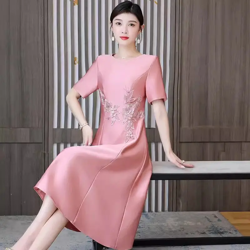 

Dresses 2024 Summer New Middle Aged Mom's Wear Noble And Elegant Wedding Dress Chinese Style Women Short Sleeve Clothes Z5002