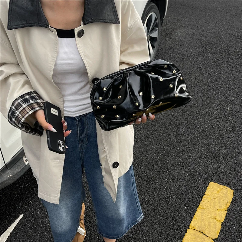 Simple Versatile Evening Handbags for Women Solid Color Rivet Pleated Design Ladies Clutch Female Soft Pu Leather Purse