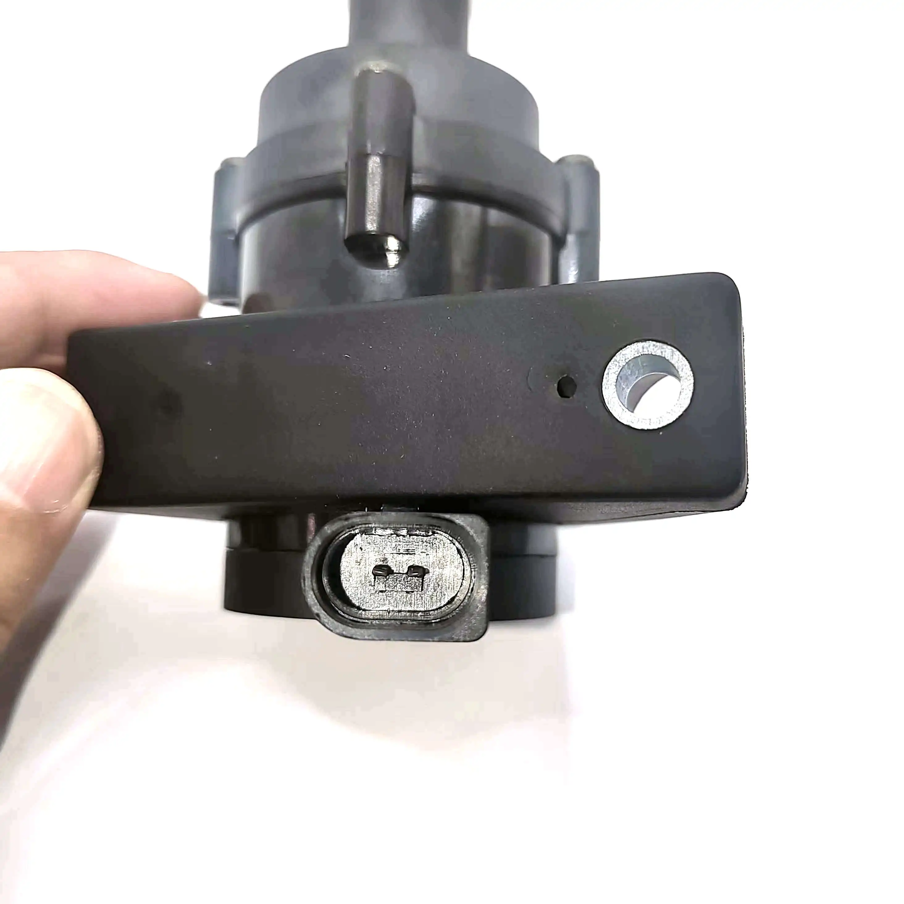 Engine Cooling Electric Brushless Water Pump 12V 7H0965561 For VW MULTIVAN T5 SHARAN TRANSPORTER T5 Platform Chassis Bus Van