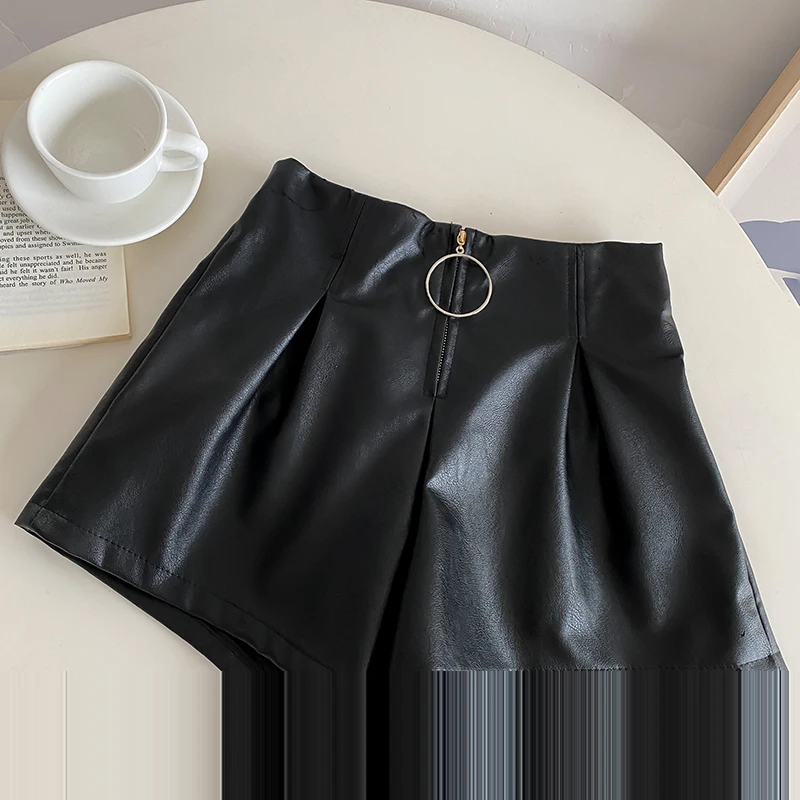 2021 Autumn Winter Zipper Womens PU Leather Shorts Female Black High Waist Korean Style Short Femme Shorts For Women Clothing burberry shorts