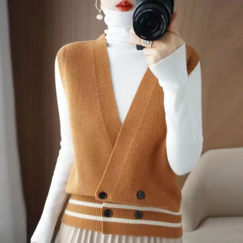 

Buttoned Knitted Vest Women Wear Knitted Vests and Spring and Autumn High-end Sweaters for Women