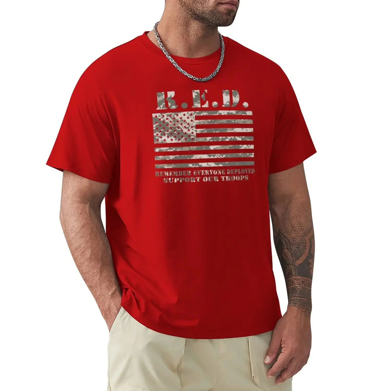 Red Friday Wear Red On Friday Ricorda Tutti Schierati T-Shirt Soldato Americano Nero Moda Coreana T-Shirt Grafiche Da Uomo