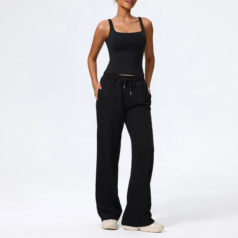 Black / M