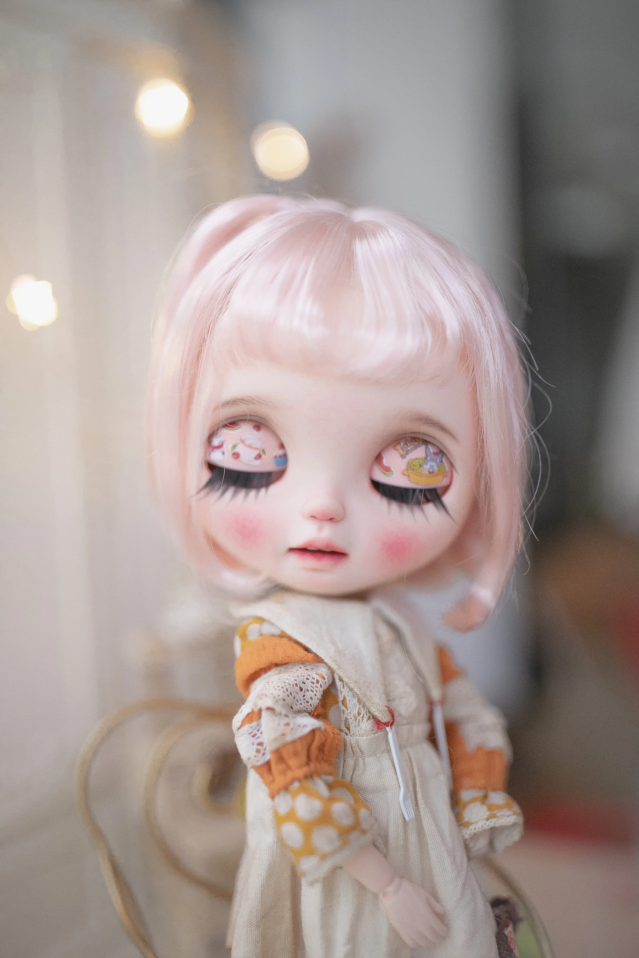 

Парик для куклы Blythes, подходит для 1/6, 9-10 размеров, модный новый парик из шелка высокой температуры, с коротким зажимом, женский черный и фиолетовый Лен