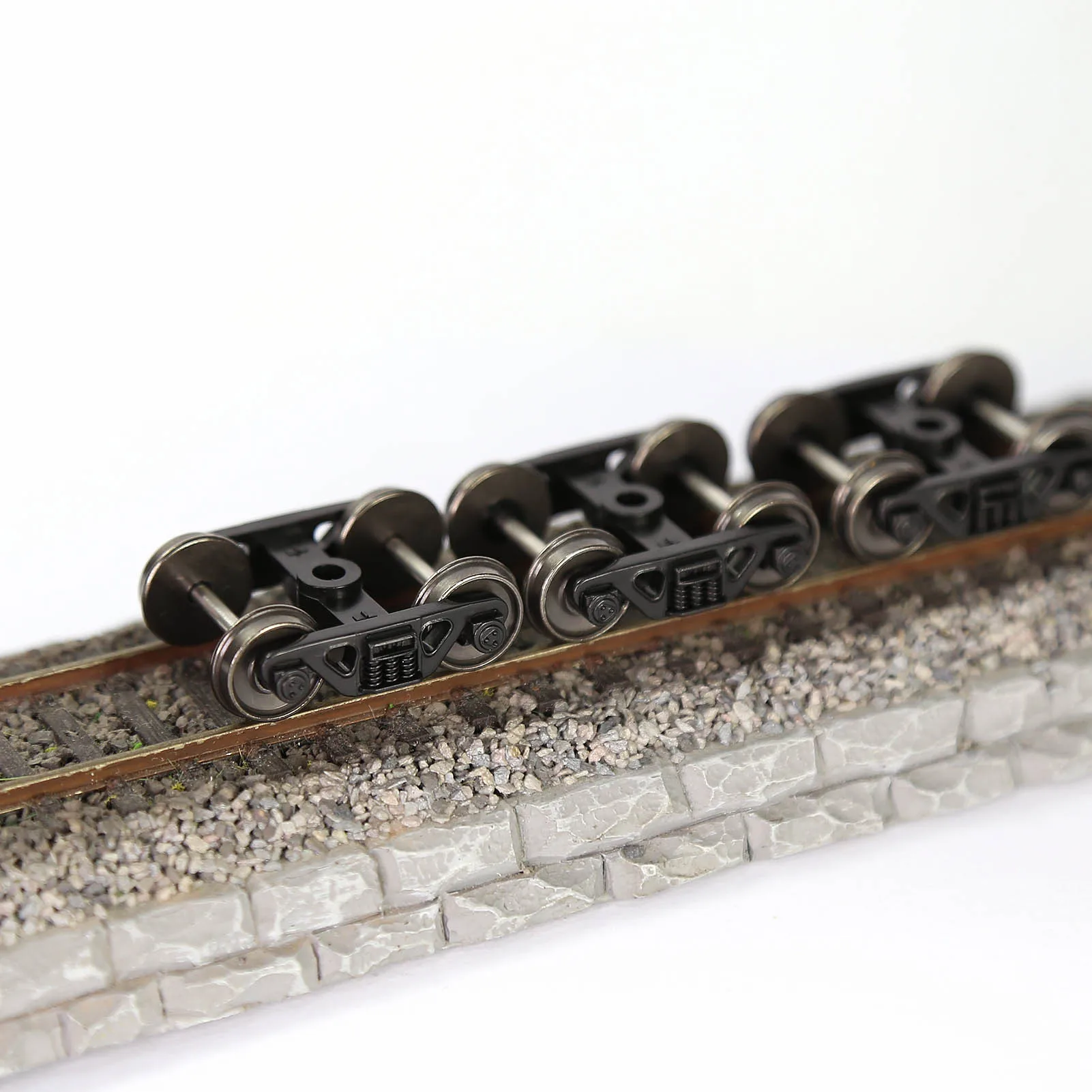 EvemodelTrains2pcsHOScale187RollerBearingTruck36DCMetal