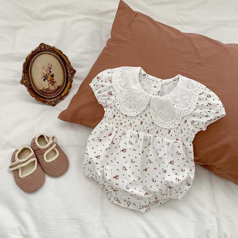 

2023 Newborn Baby Girl Summer Clothes Short Sleeve Lace Collar Flower Romper Cotton Bodysuit Outfits Princess Sunsuit Clothing