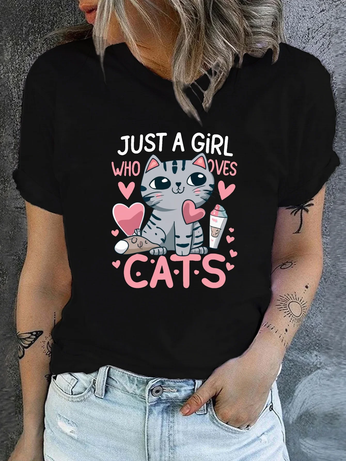 

Cute Cartoon Cat Print T-shirt, Casual Crew Neck Short Sleeve Top For Spring & Summer, Women's Clothing