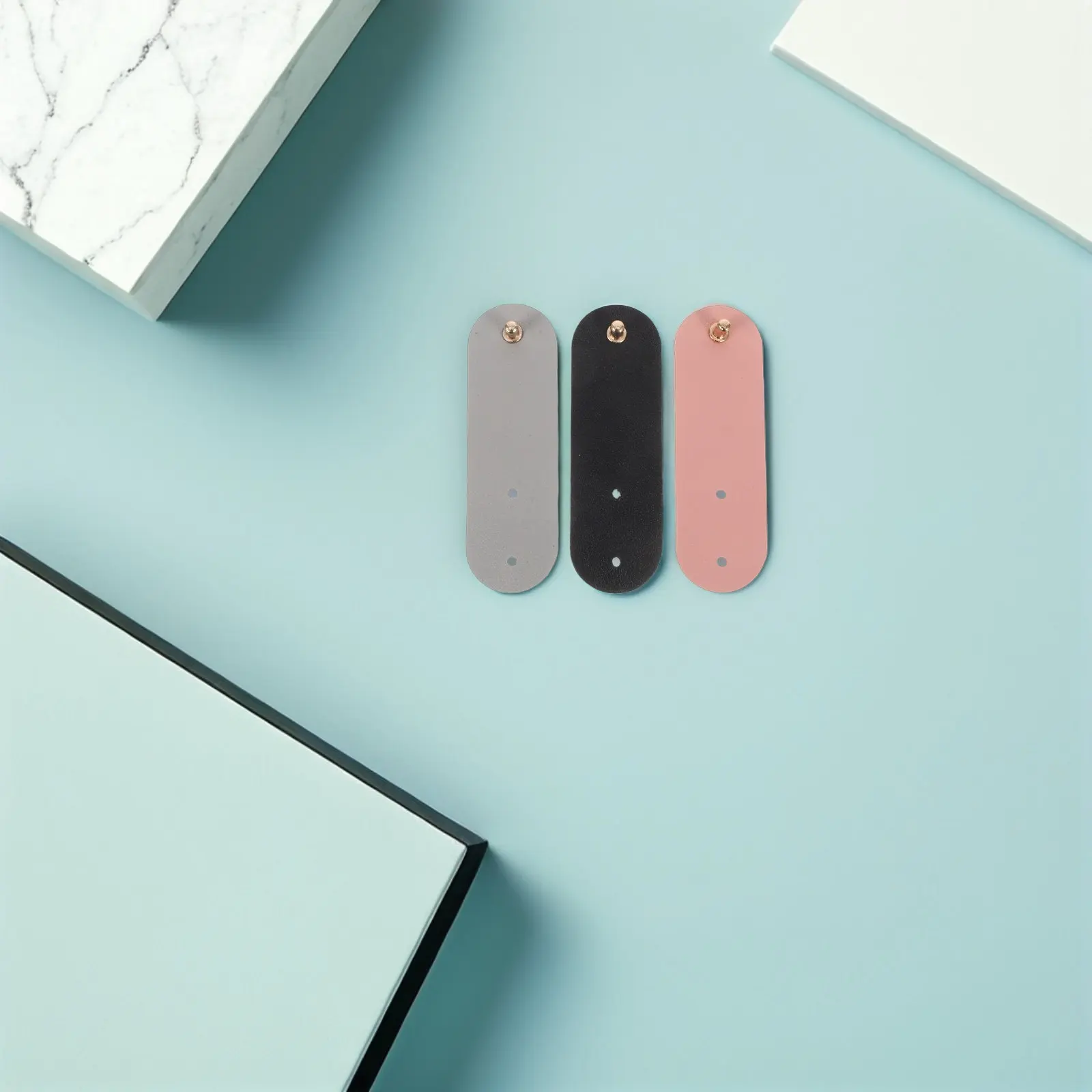 12Pcs 케이블 정리 스트랩 PU 코드 키퍼 재사용 가능한 다목적 사무실 홈 여행 USB 충전 와이어 홀더 클립