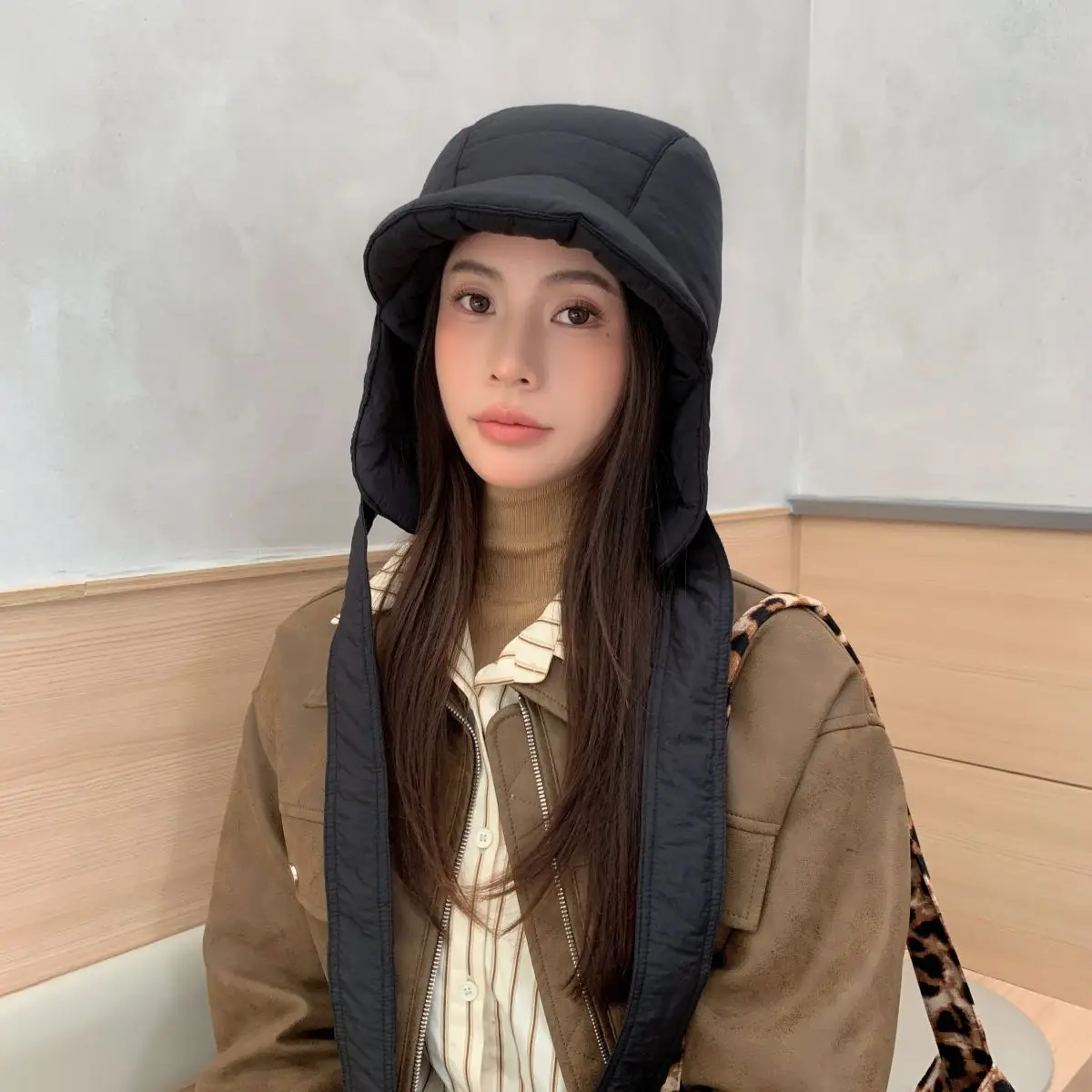 2024 New Face Hoody Bomber Hat Strap Beanie Hat Women