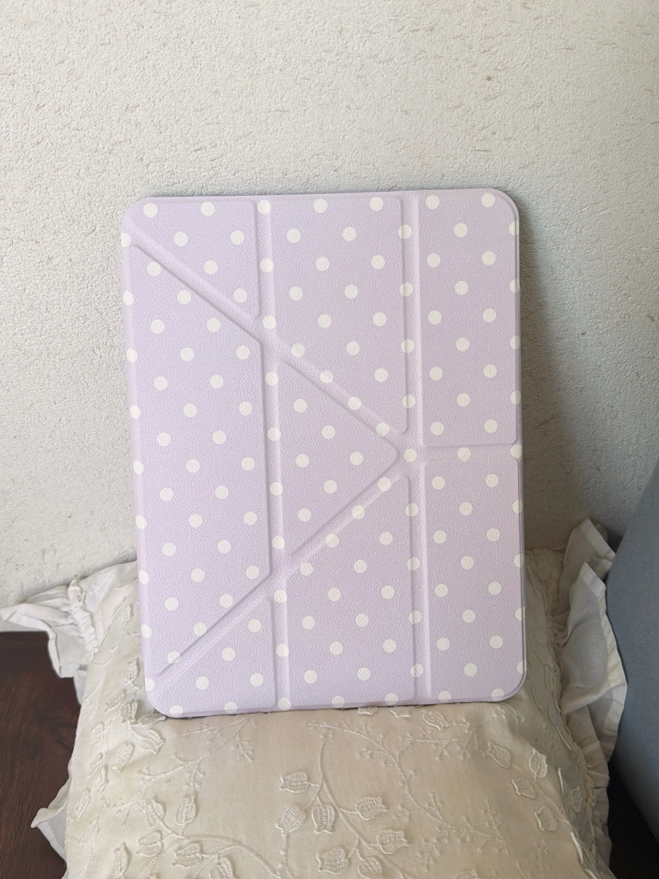 Korean INS Polka Dots Minimalist Tablet Case - Stylish and Modern Design