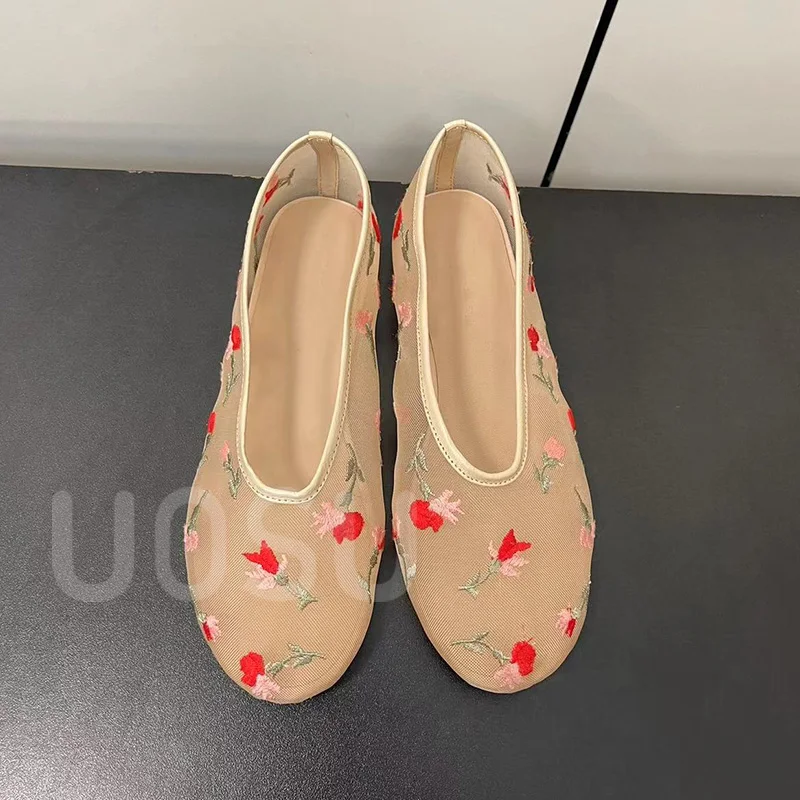 Designer Luxury Women Flats Mesh Cutout Style Ballet Shoes Rose Pattern Sandals Breathable Comfortable Sheepskin Insole Banquet