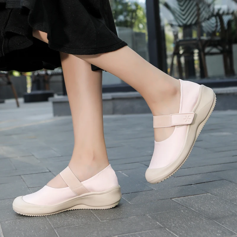 Women's Shoes Breathable Mesh Oversized Magic Tape Light Soft-soled Casual Sneakers Mom Shoes,womens sneakers