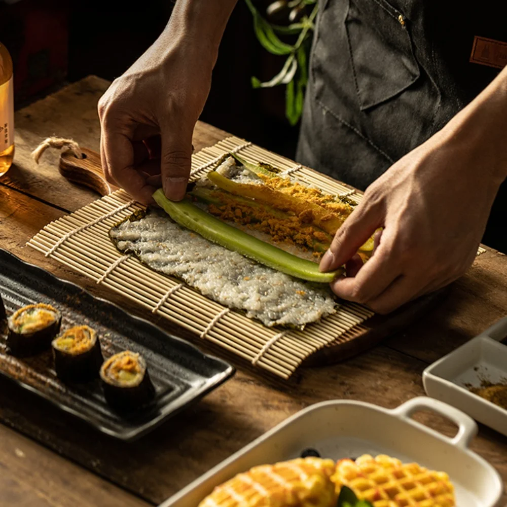 The Sushi Made Easy Kit with all-color Book, Rolling mats, etc.