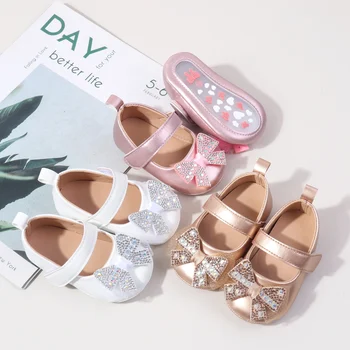 Scarpe da bambina Scarpe eleganti da principessa per bambini in PU per ragazze con suole piatte in gomma antiscivolo con fiocco Scarpe da neonato primaverili 1