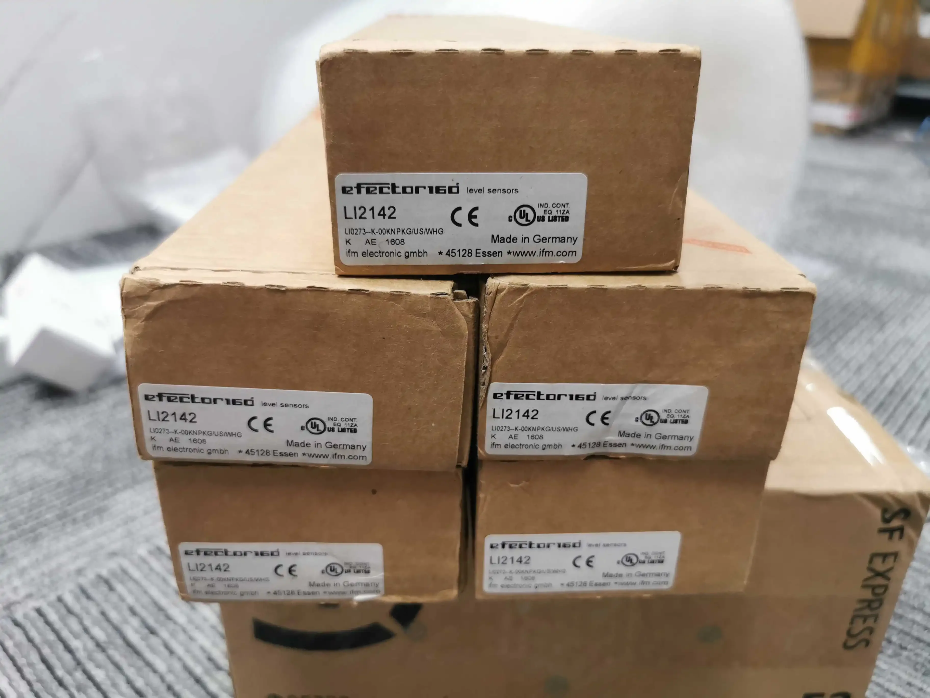 

IFM LI2142 100% new and original