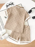 Ensemble de shorts décontractés d'été pour garçons, couleur unie kaki, demi-cardigan, t-shirt et short de la même couleur, ensemble léger pour les vacances d'été des enfants 2
