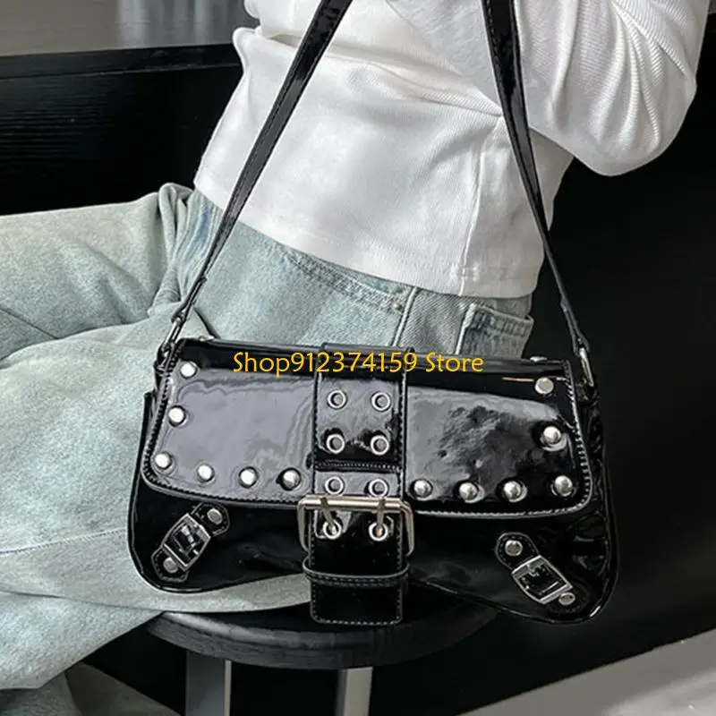Bolsa de Ombro Feminina em Couro PU Compacta