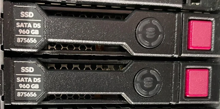 

Для 875511-B21 960GB SATA 6G 2.5in SC SSD 875656-001