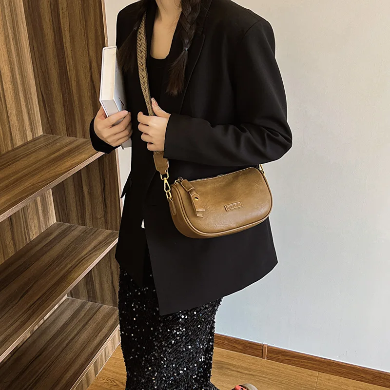 Cross-border Large-capacity Bag Female 2024 New Wave Simple Shoulder Bag Retro Fashion Korean Version of Underarm Bag Tide