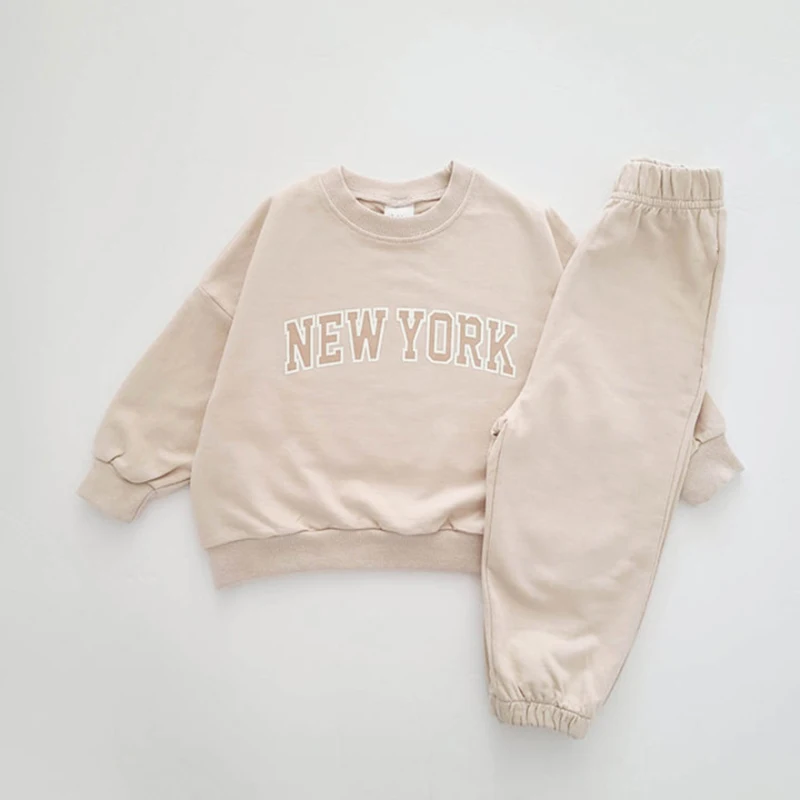 Conjunto de sudadera y pantalones de chándal de Nueva York para niños y niñas, ropa con capucha y pantalones de 2 piezas, Otoño, 2022