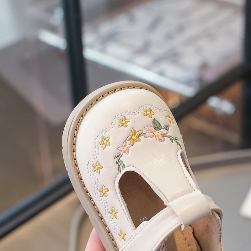 Leather Shoes Girls Shoes Girls Flats Retro Girls Princess Leather Shoes Spring Children Flowers National Style Dance Shoes Kids Toddler Girls Flats H08074