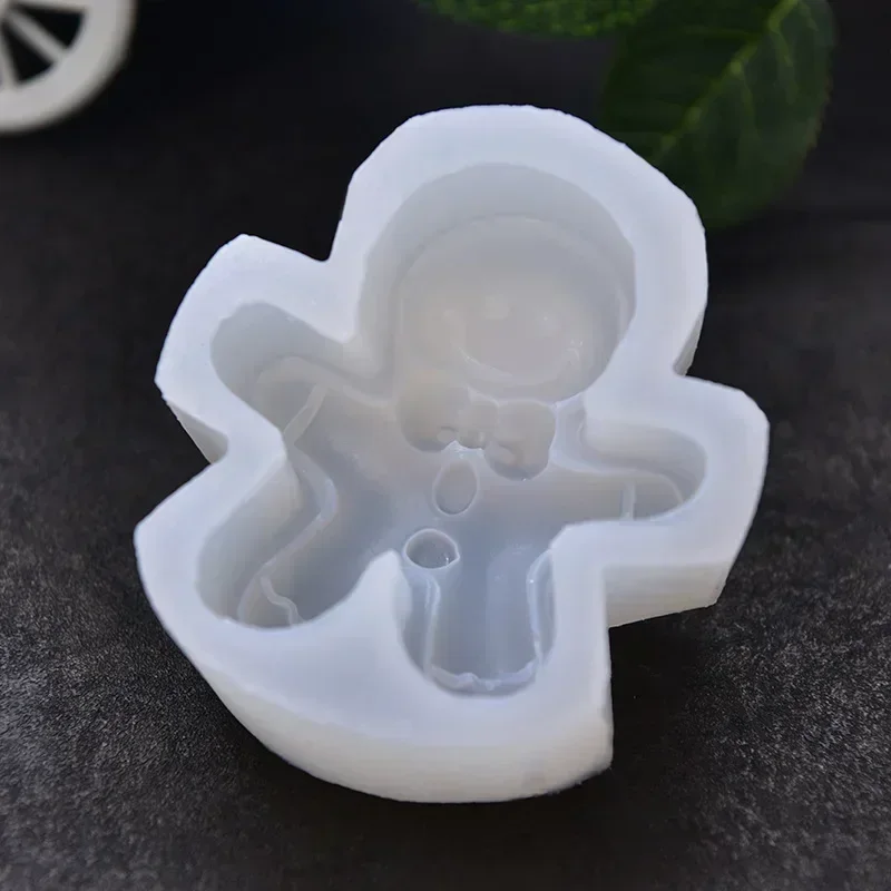 Cute Little Gingerbread Man Silicone Mold New Gingerbread Candy Cake DIY Candle Mold Holiday Gift Christmas Decoration Tool