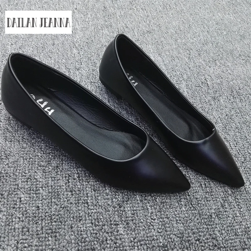 Spring and Autumn Women's Loafers Flat Heel Shoes Boat Shoes Casual European style size 31-44