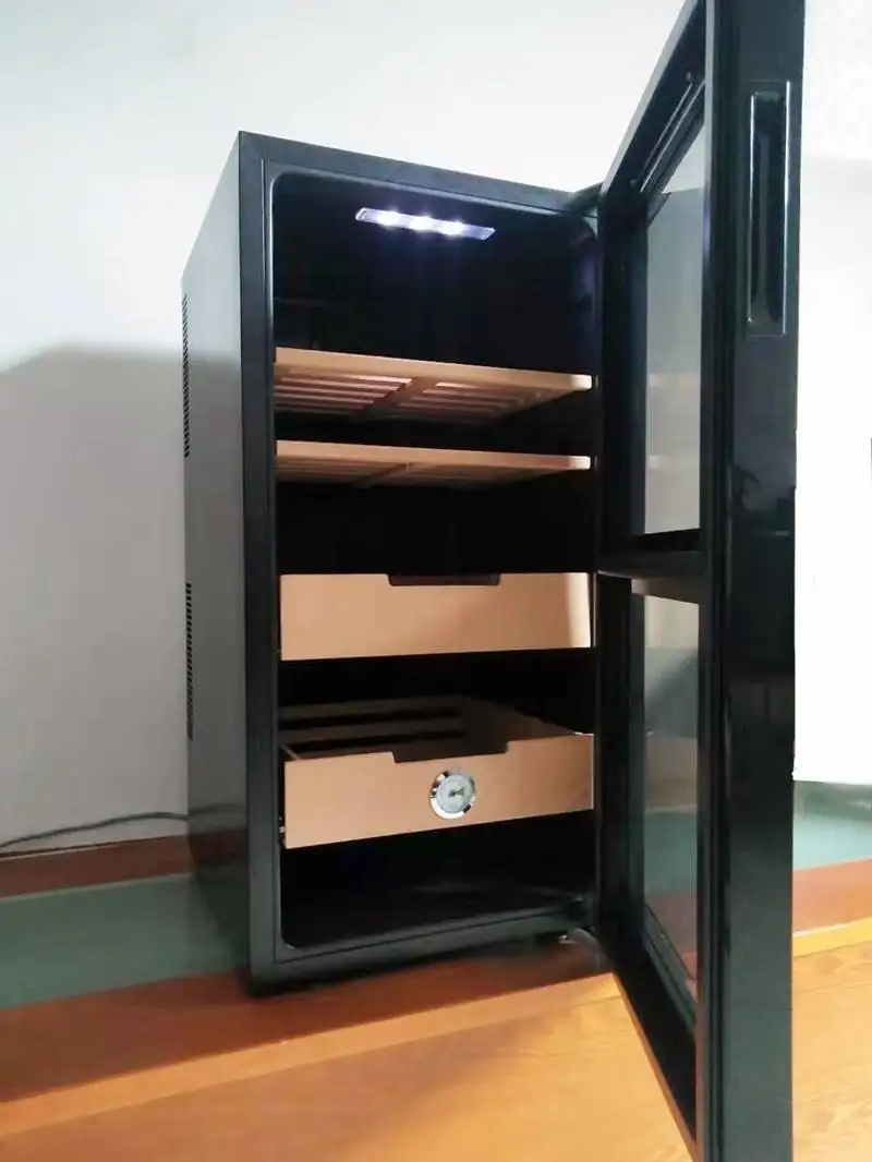 Small Humidity Cigar Cabinet Air Cooled Single Temperature Cedar Wood Shelf Refrigerate