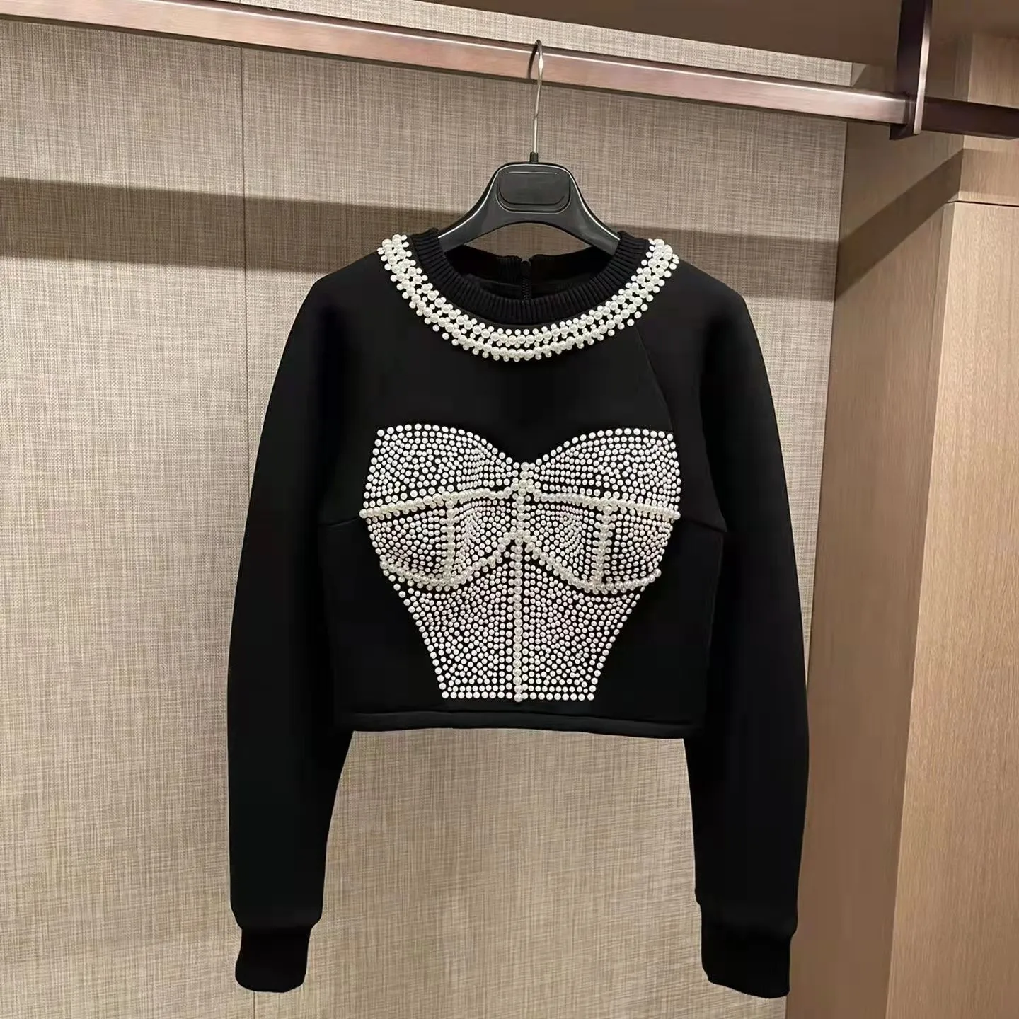 

2022 new women fashion long-sleeved sexy air layer hot drill beaded sweater