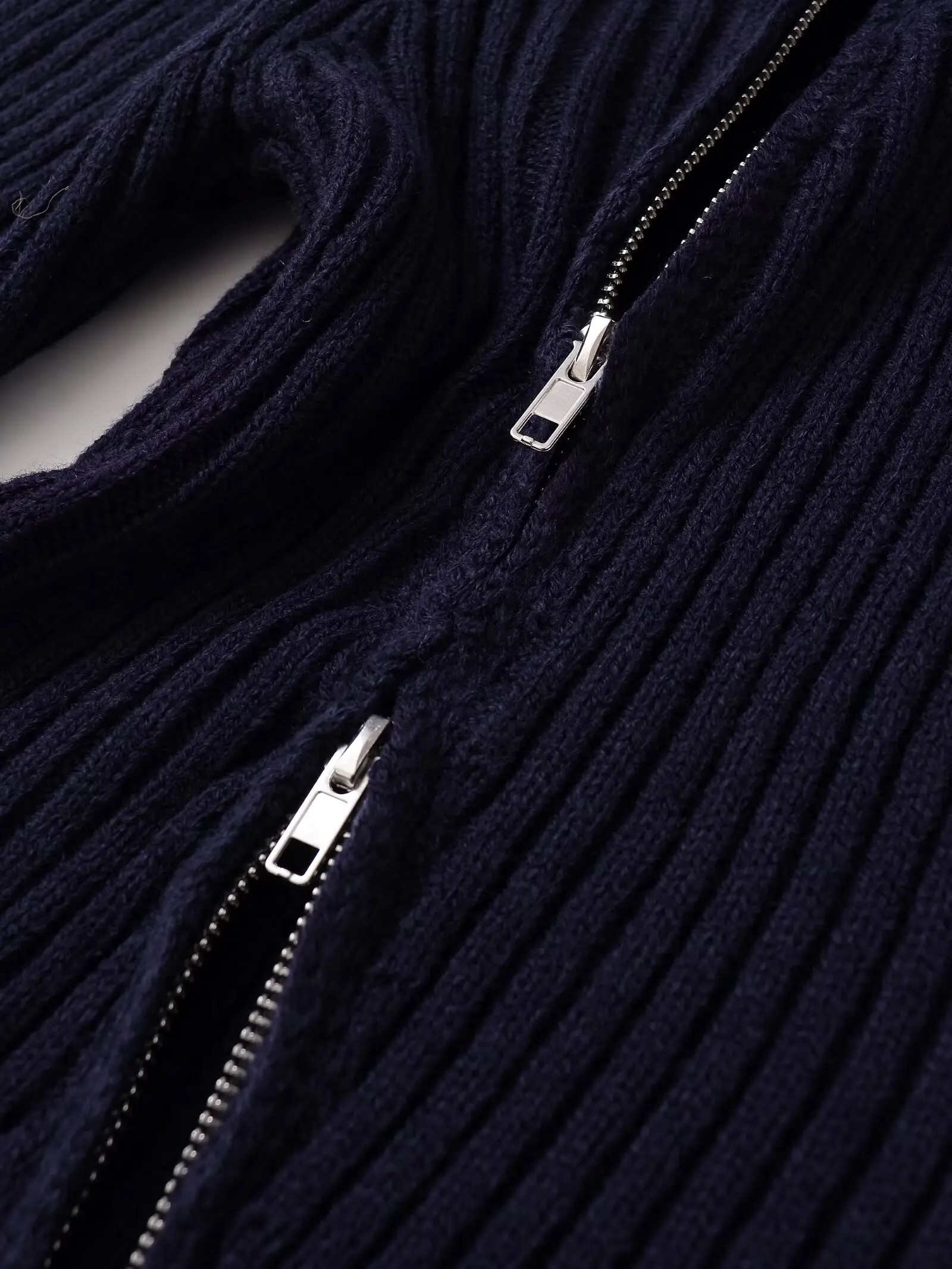 Women Knitted Coat Autumn Fashion Long Sleeve Zipper Knitted Short Jacket Female Elegant Casual New Turn-Down Collar Outerwears